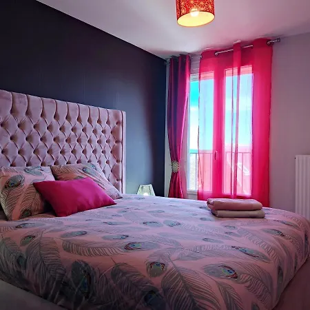 Lejlighed Le Thourottois*centre Ville*wifi*spacieux*confort* Saint-gobain